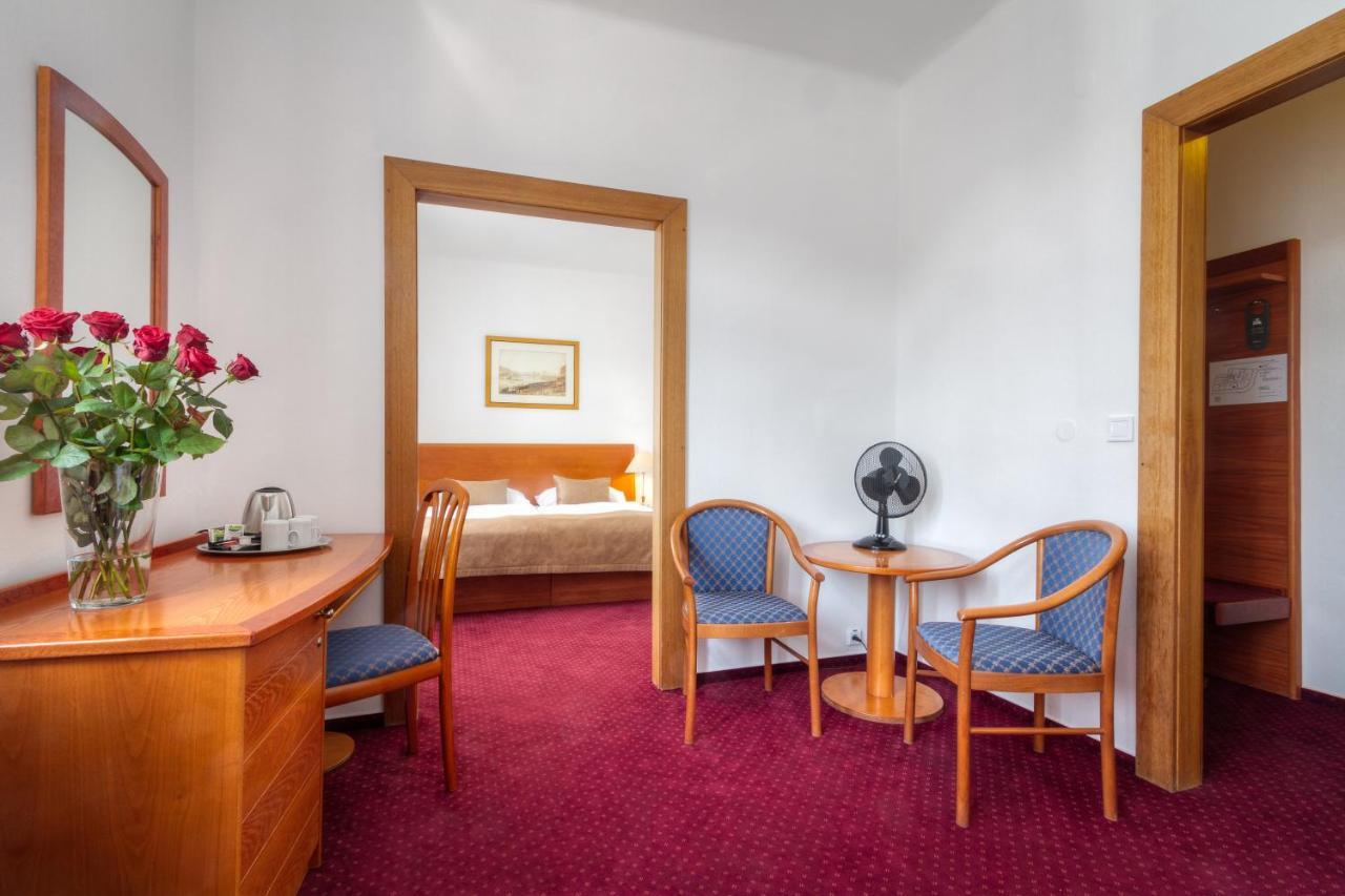 Hotel Harmony Prag Dış mekan fotoğraf