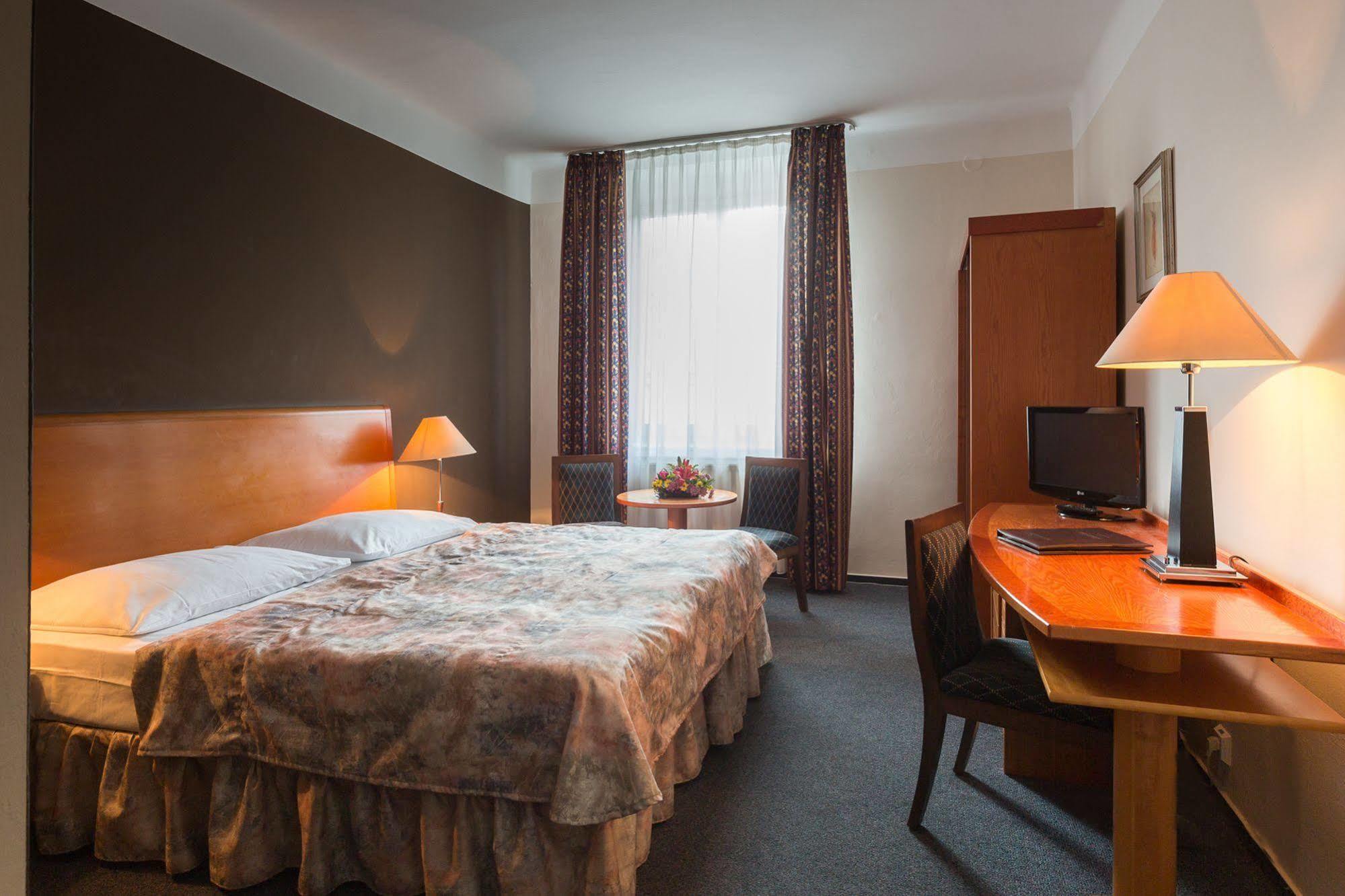 Hotel Harmony Prag Dış mekan fotoğraf